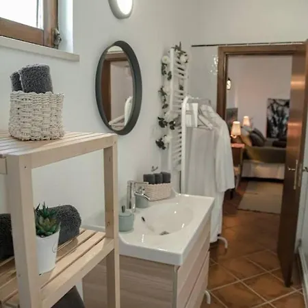 Cosy Quinta Da Eira 140 Years Old