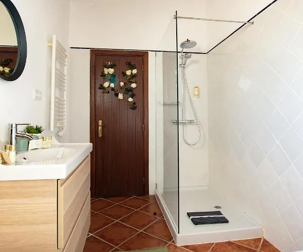 Cosy Quinta Da Eira 140 Years Old بيت للعطل *